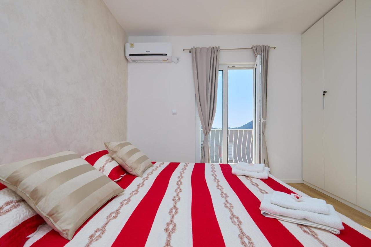 Apartment Piano ดูบรอฟนิก ภายนอก รูปภาพ