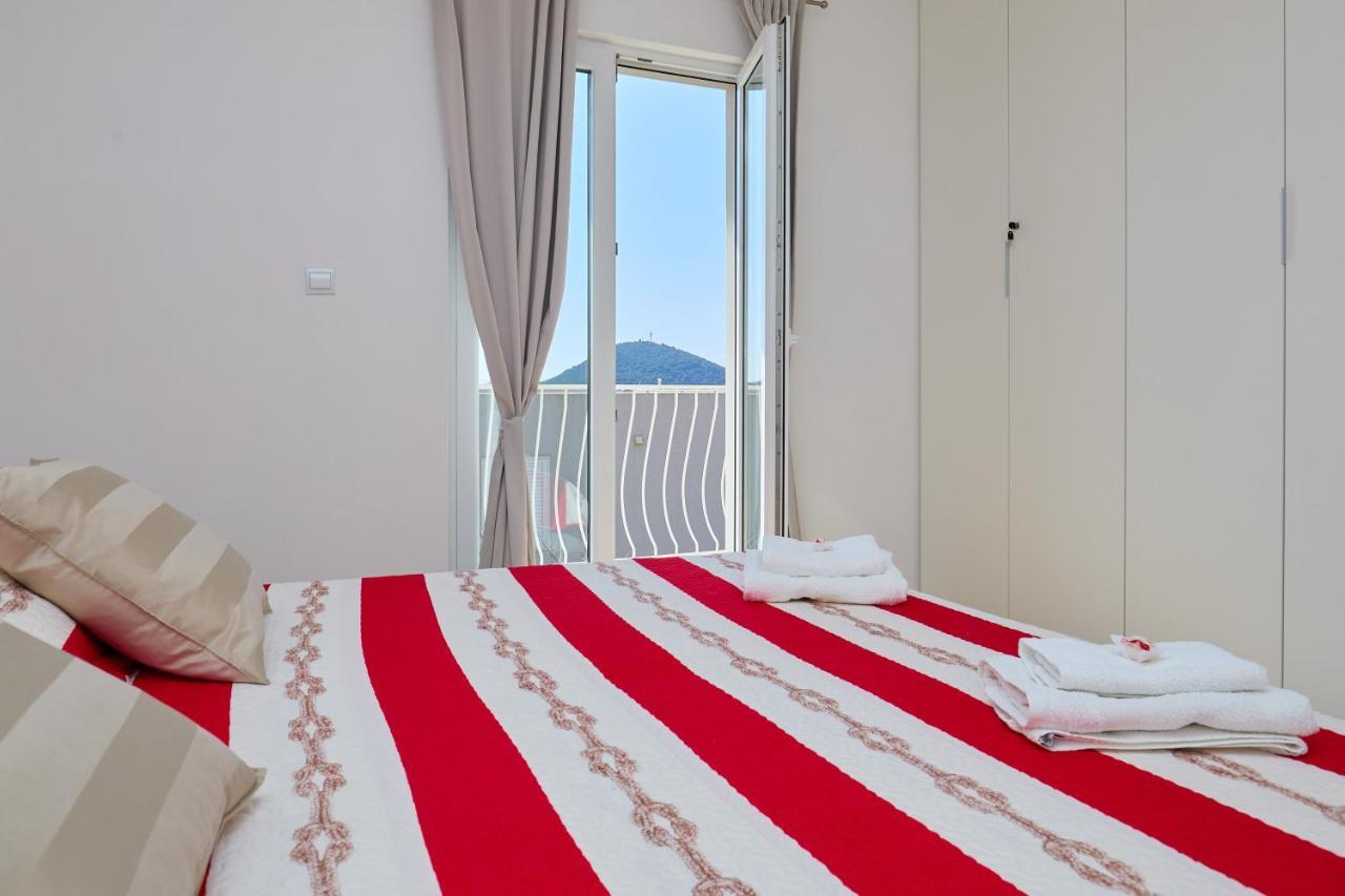 Apartment Piano ดูบรอฟนิก ภายนอก รูปภาพ
